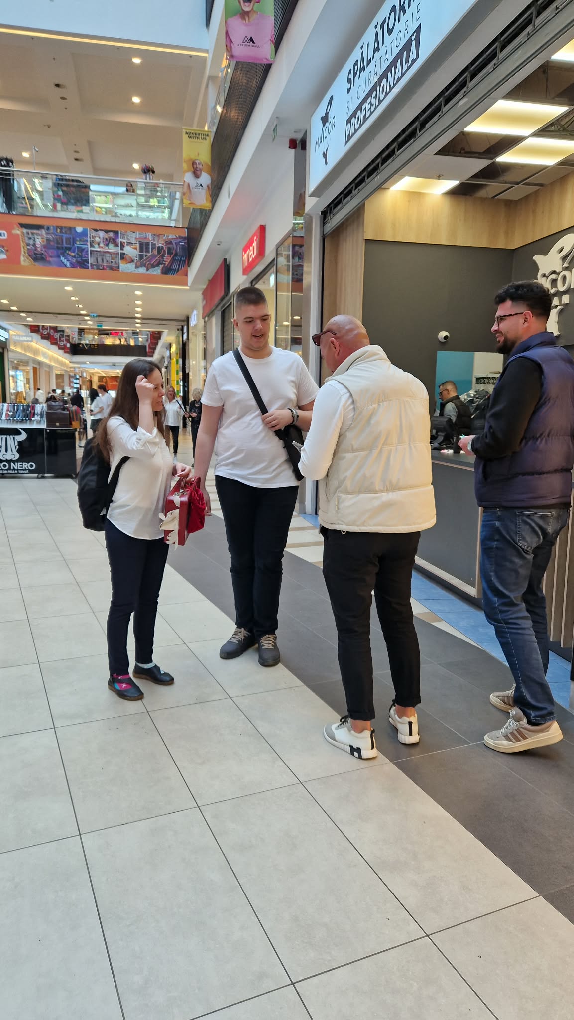 d300b85d-ed10-42d3-8d7c-270cd10ce9b9