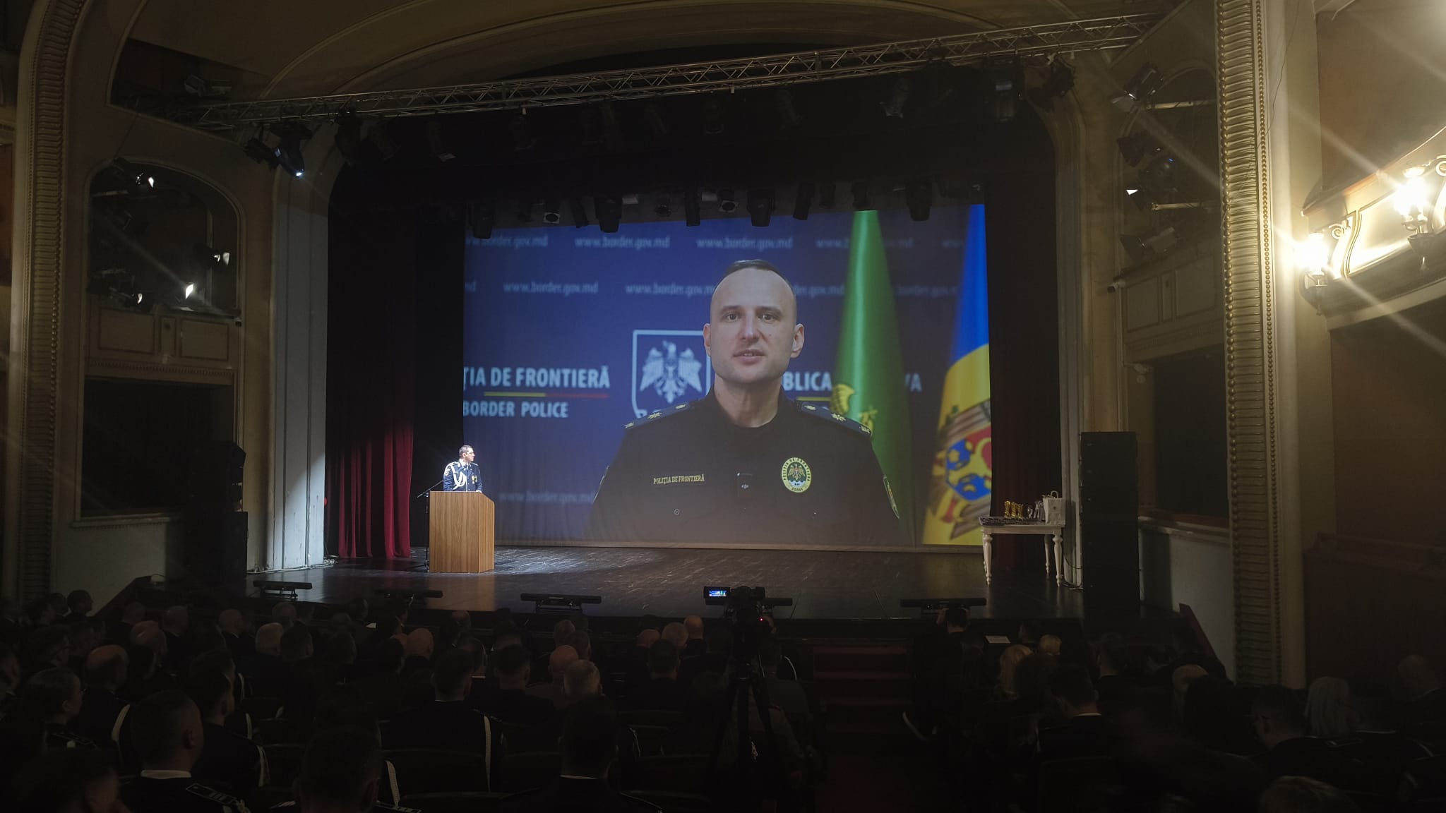 6f61aabf-c6b5-46ba-be68-0d4e8217991e