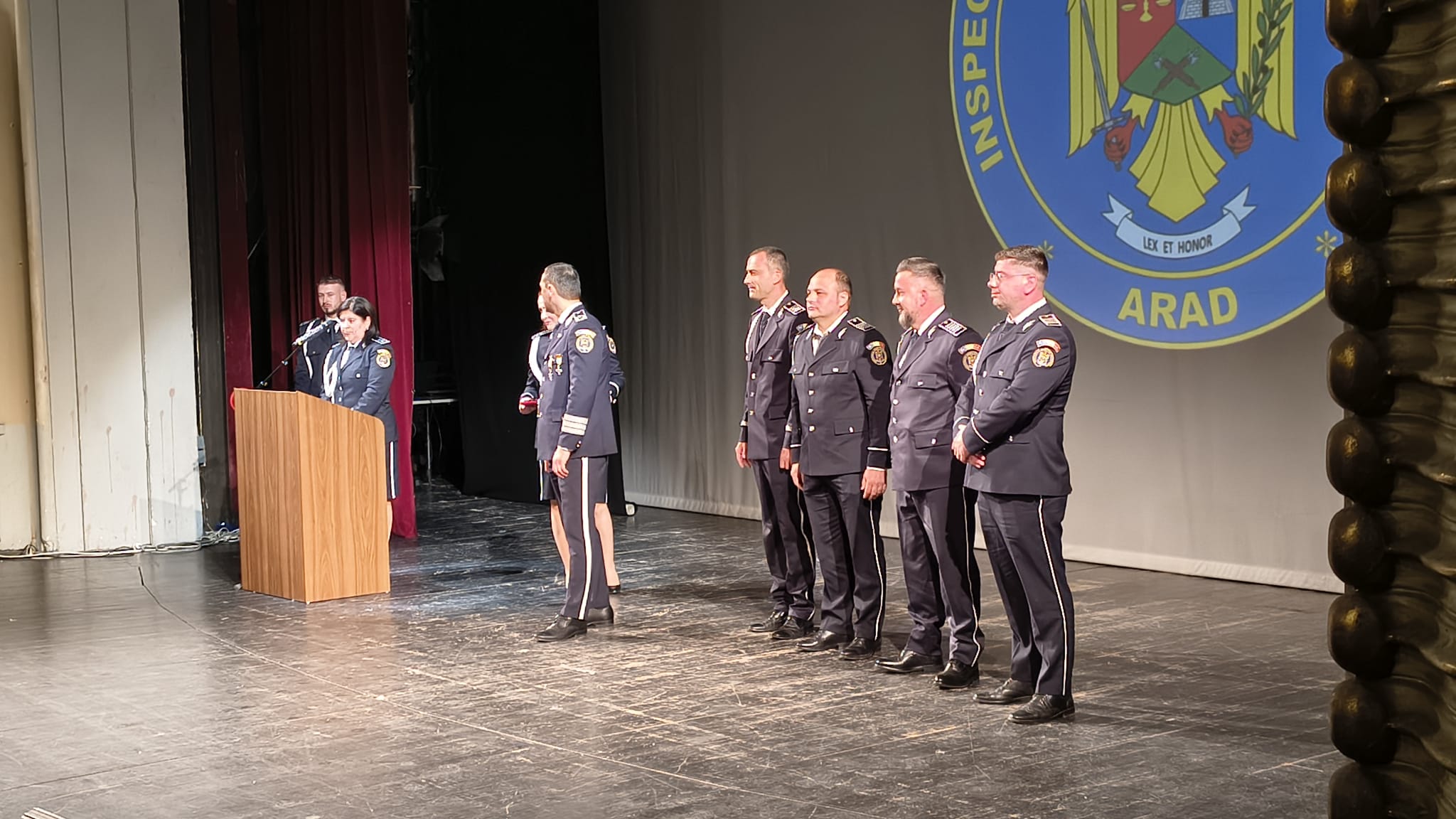 7d6ad00e-82d2-472e-80f5-c08f9a495034