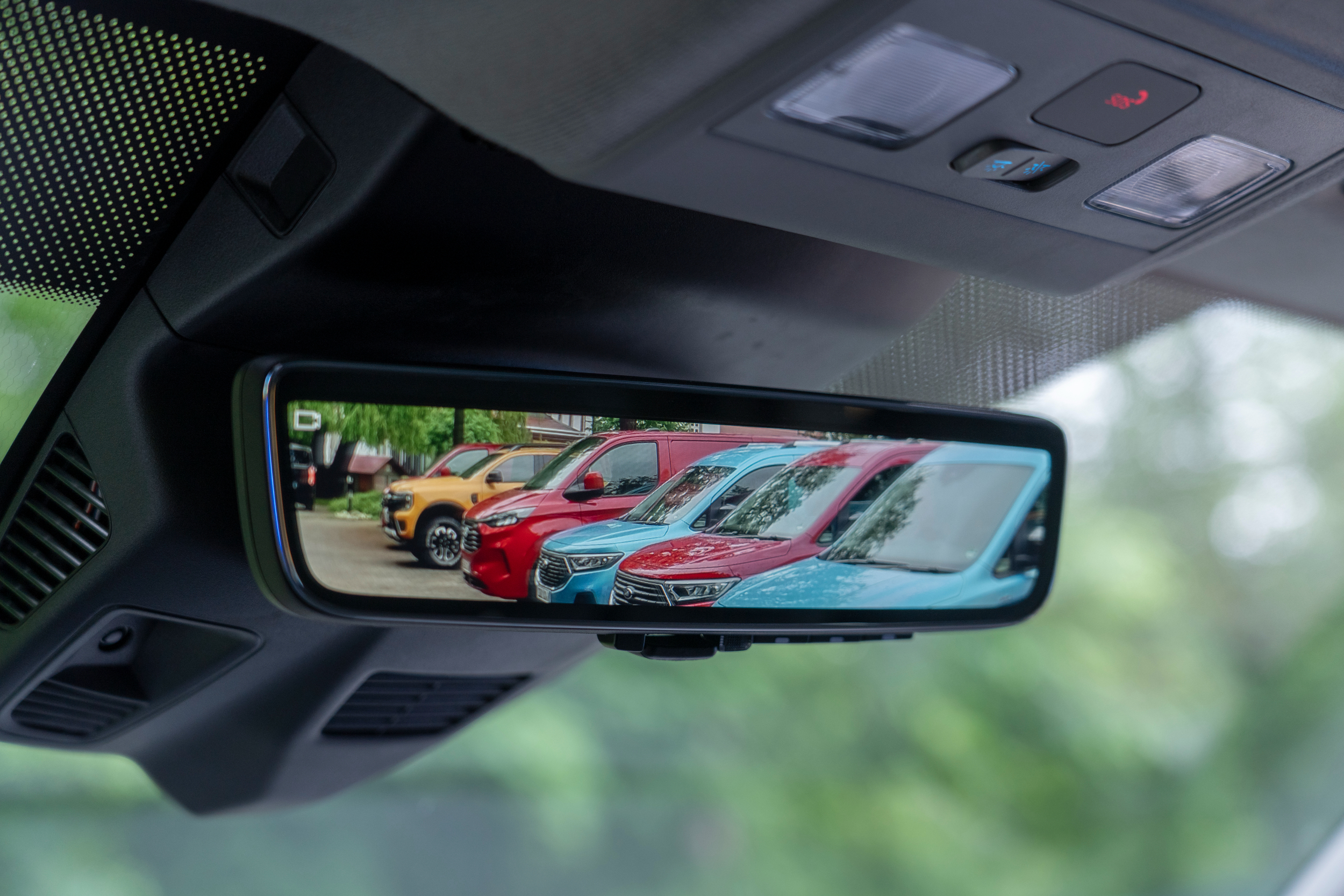 2025PbFP_E-Transit_Custom_Sport_076