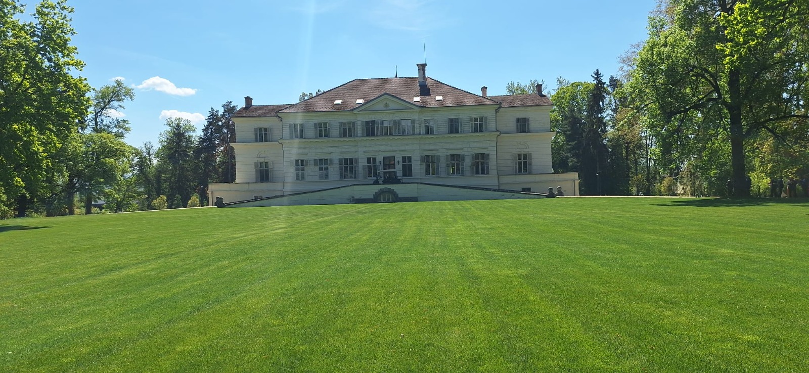 WhatsApp Image 2026-04-26 at 19.49.53 (1)