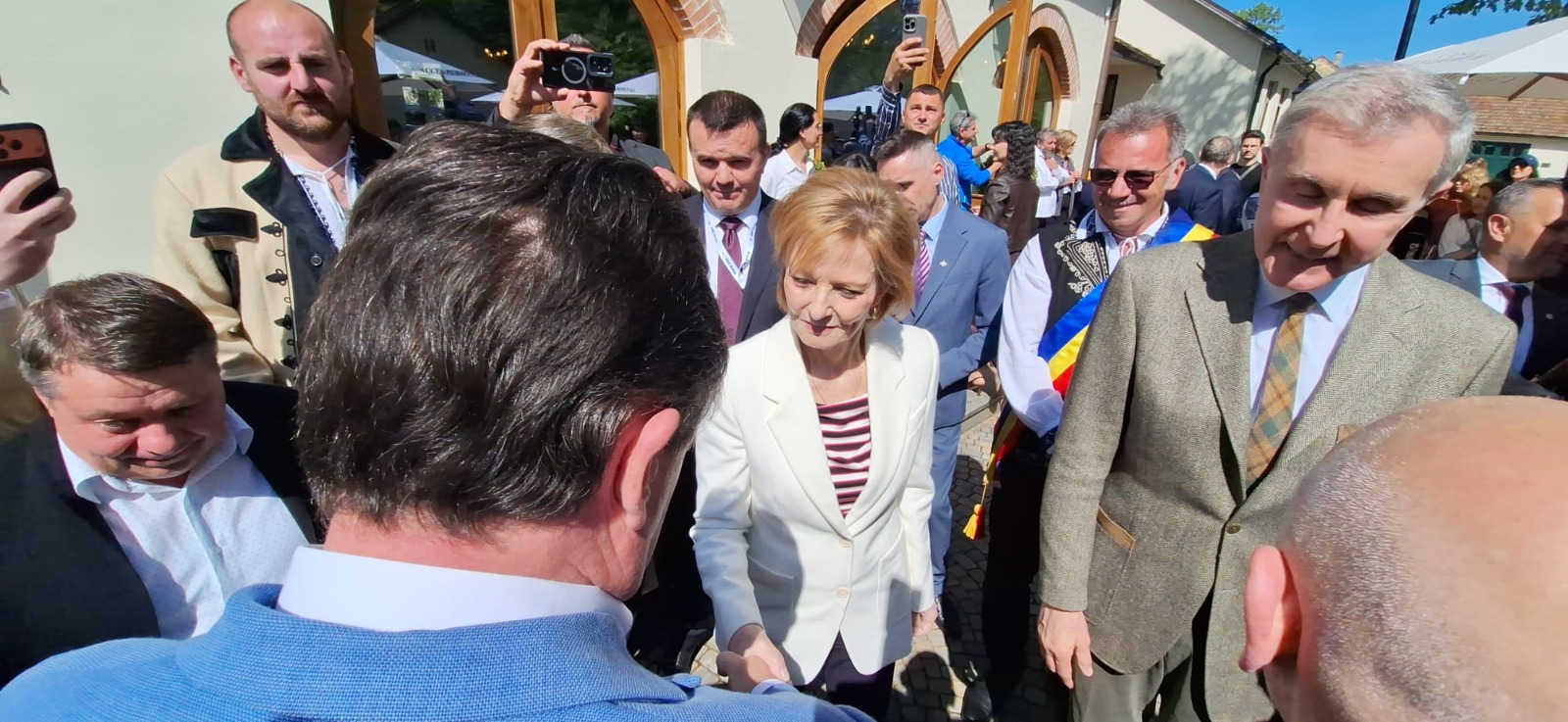 WhatsApp Image 2026-04-26 at 19.49.54 (13)