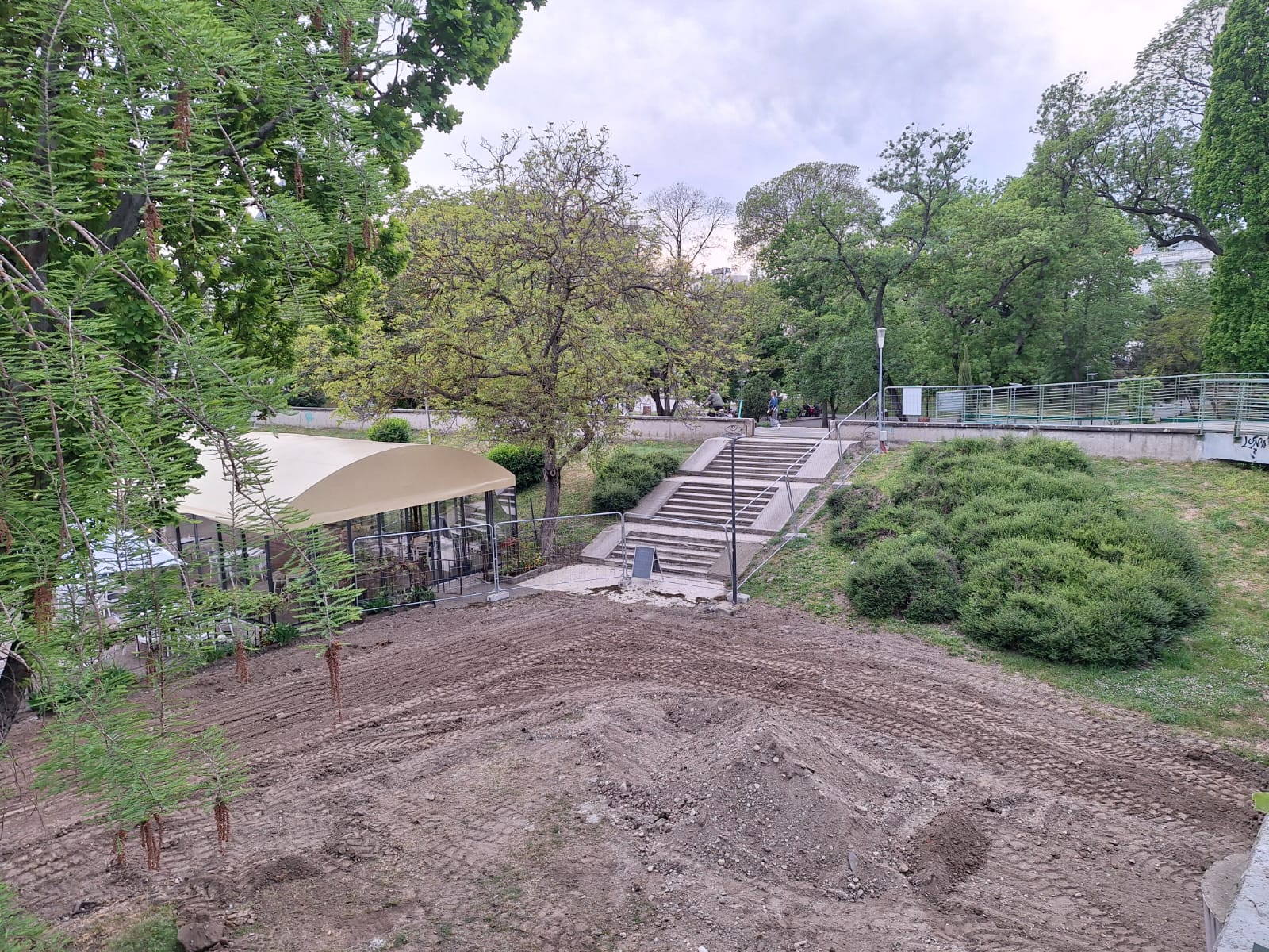 8b84e1dd-4c43-4401-ae6f-e3a152b700a4