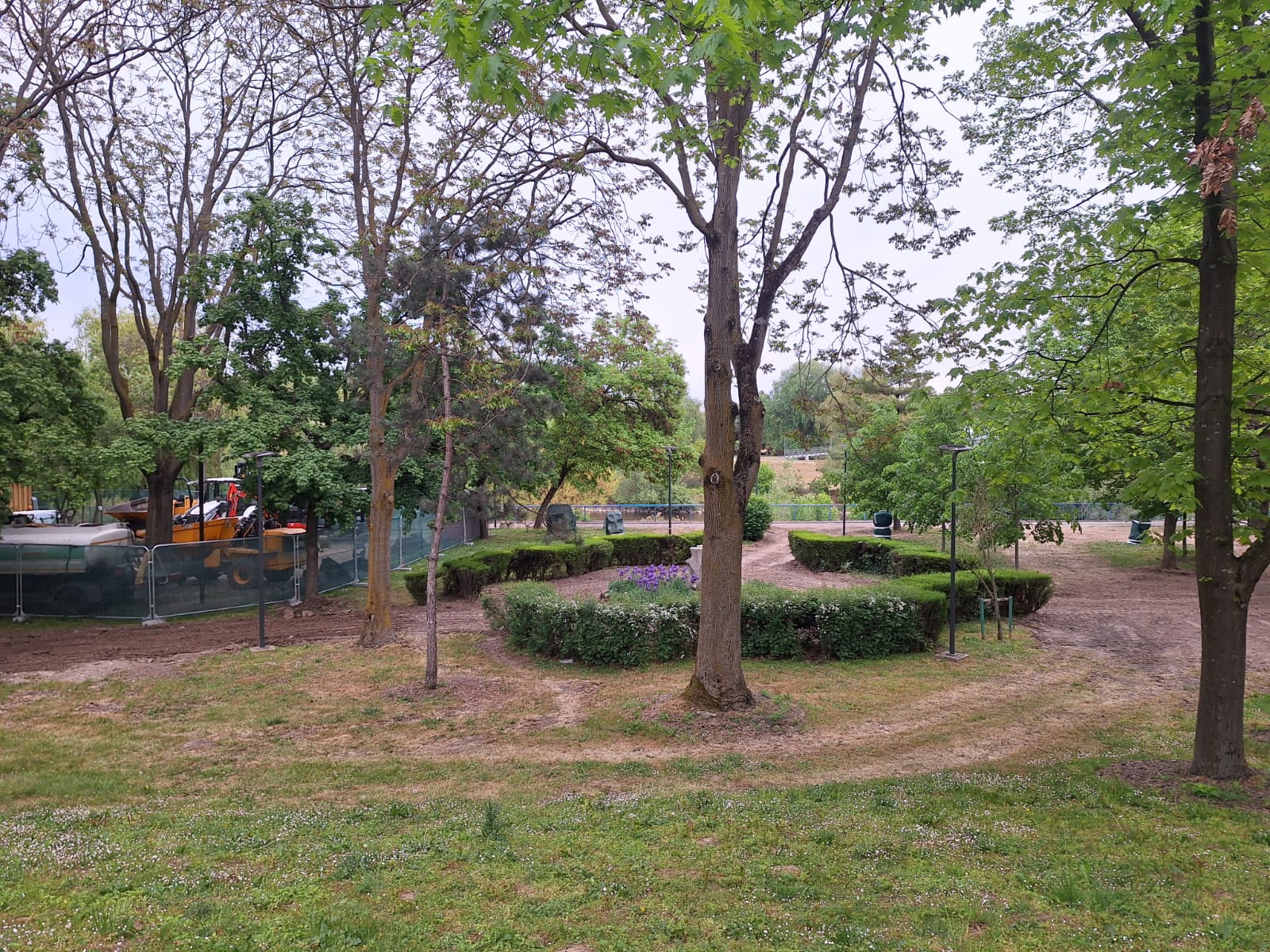 ffee33cb-2812-4263-b3dc-56a2cfaeb1f8