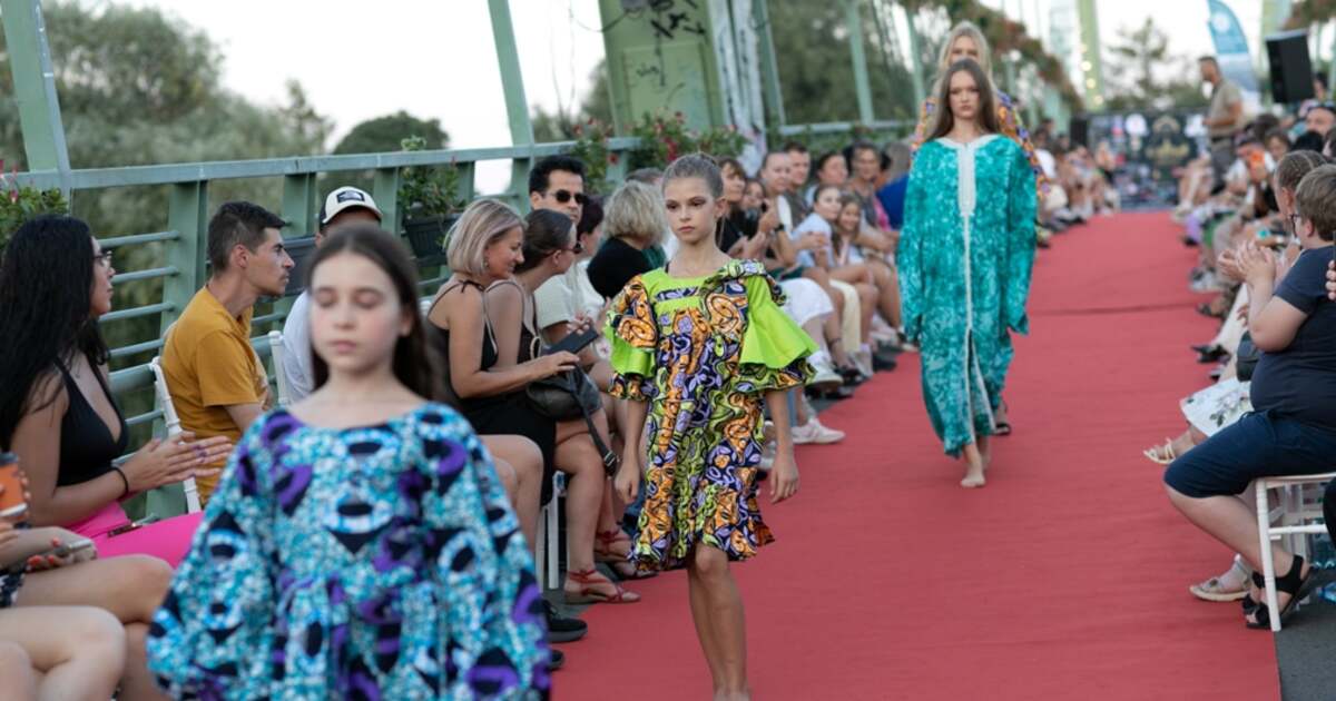 Семья моды в Араде: Тания Ростаș стала победительницей конкурса Miss Fashion Flair 2026