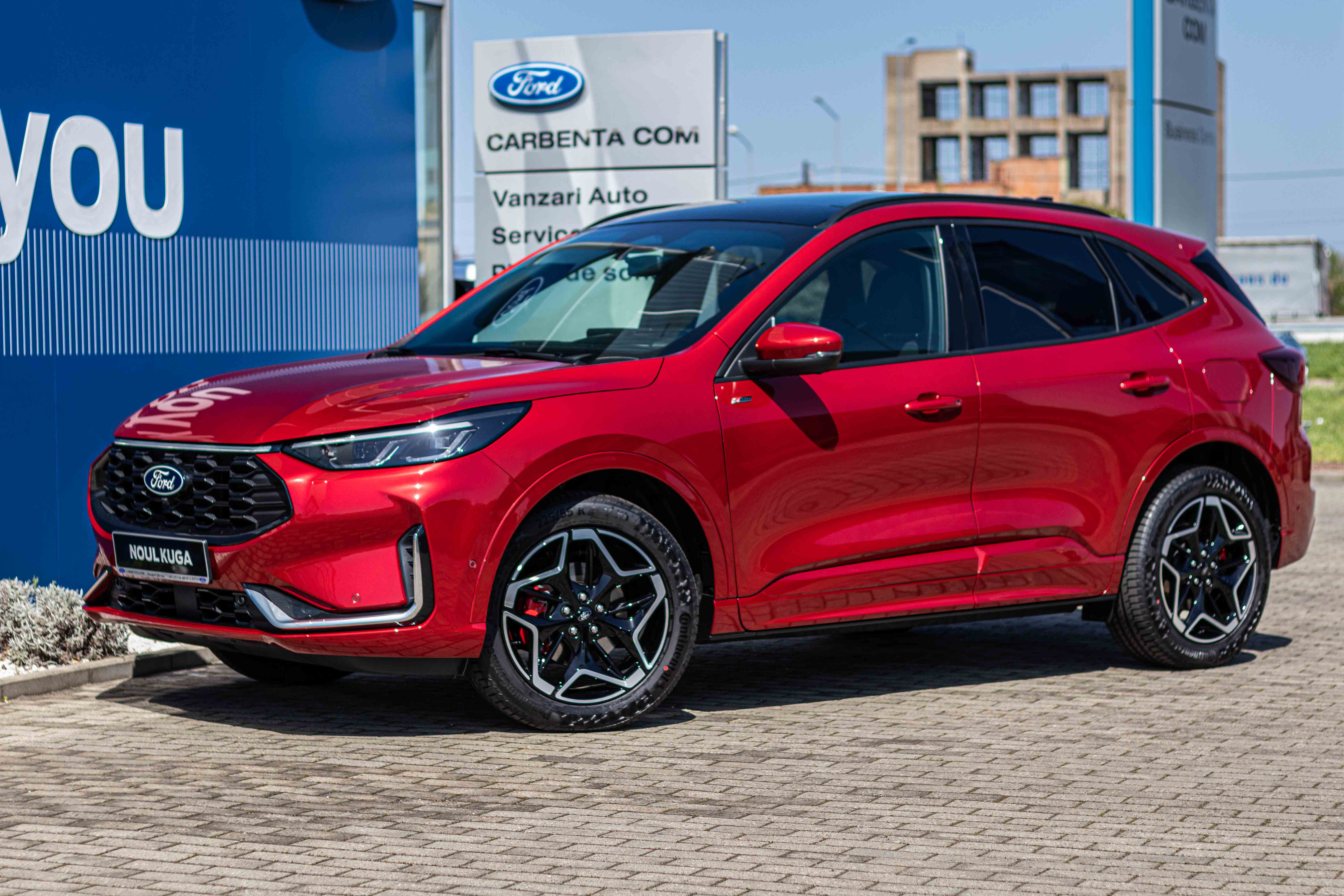 KUGA MCA ST-LINE X 1 5 ECOBOOST 186 CP FWD A8 TEHNOLOGIE PANORAMIC LUCID RED-3