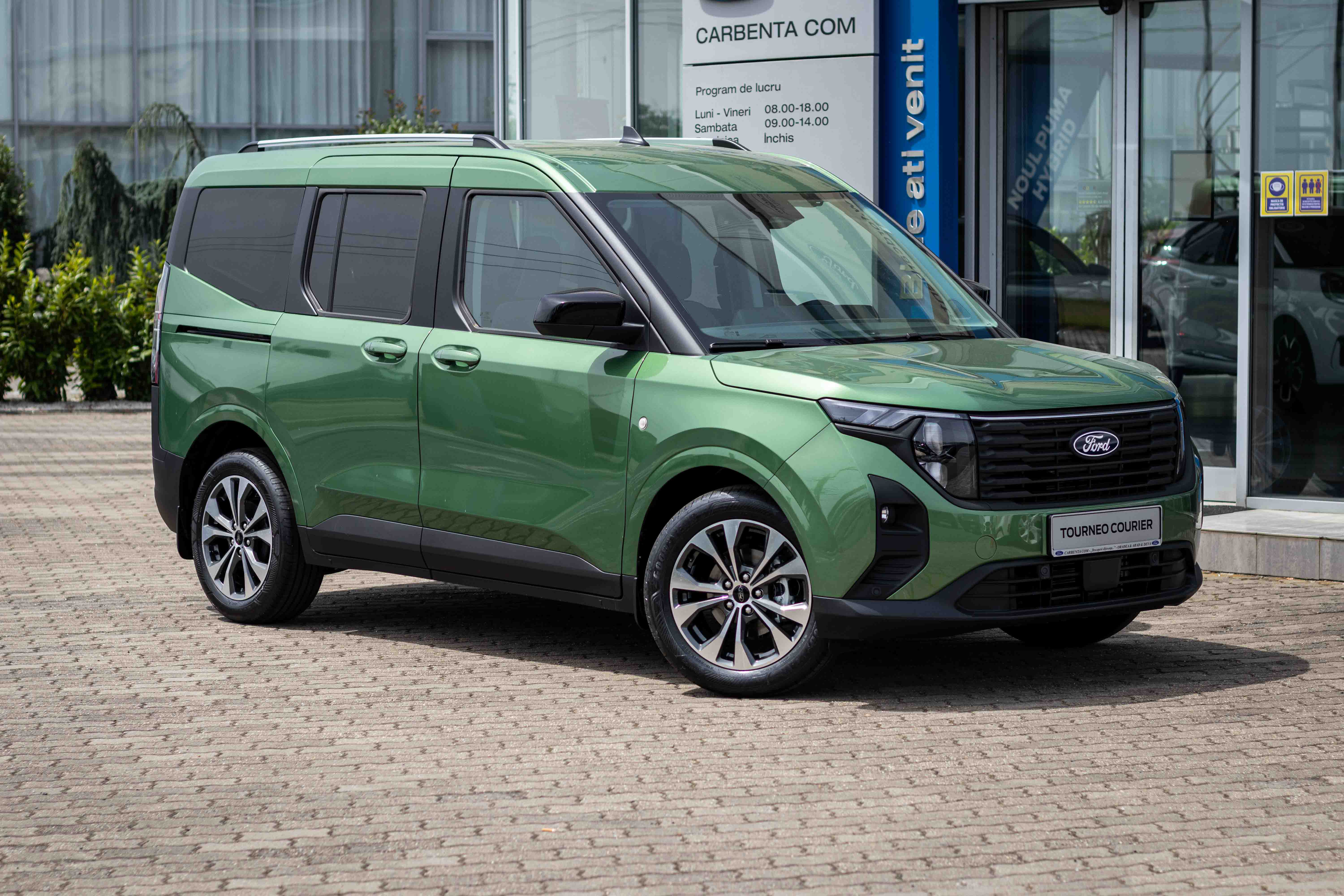 NOUL TOURNEO COURIER TITANIUM 1.0 ECOBOOST BURSTING GREEN-2